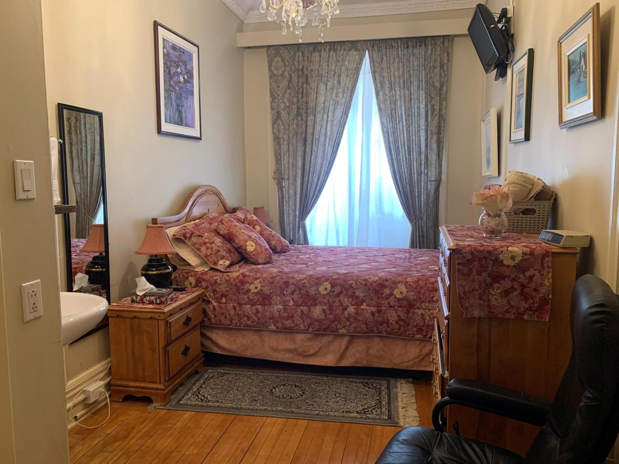 Bed & Breakfast Saint Louis 3*